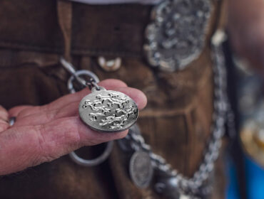 Neue Vielfalt an Prägeteilen für Schmuck & Mode