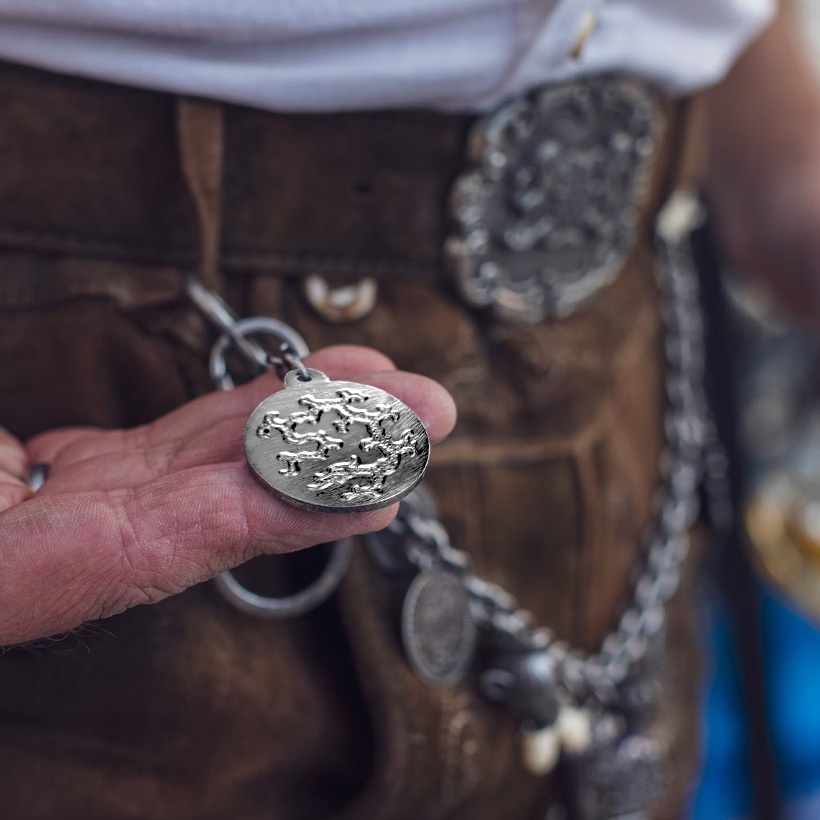 Neue Vielfalt an Prägeteilen für Schmuck & Mode
