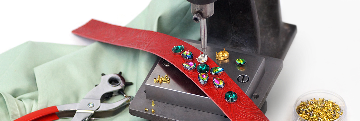 Prong Settings with Rivet Hole